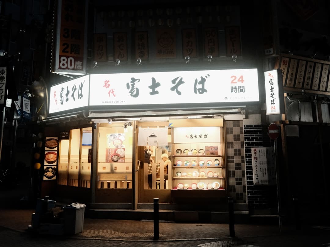 挖掘机7月出口量同比增逾三成 雅江水电项目将撬动千亿内需